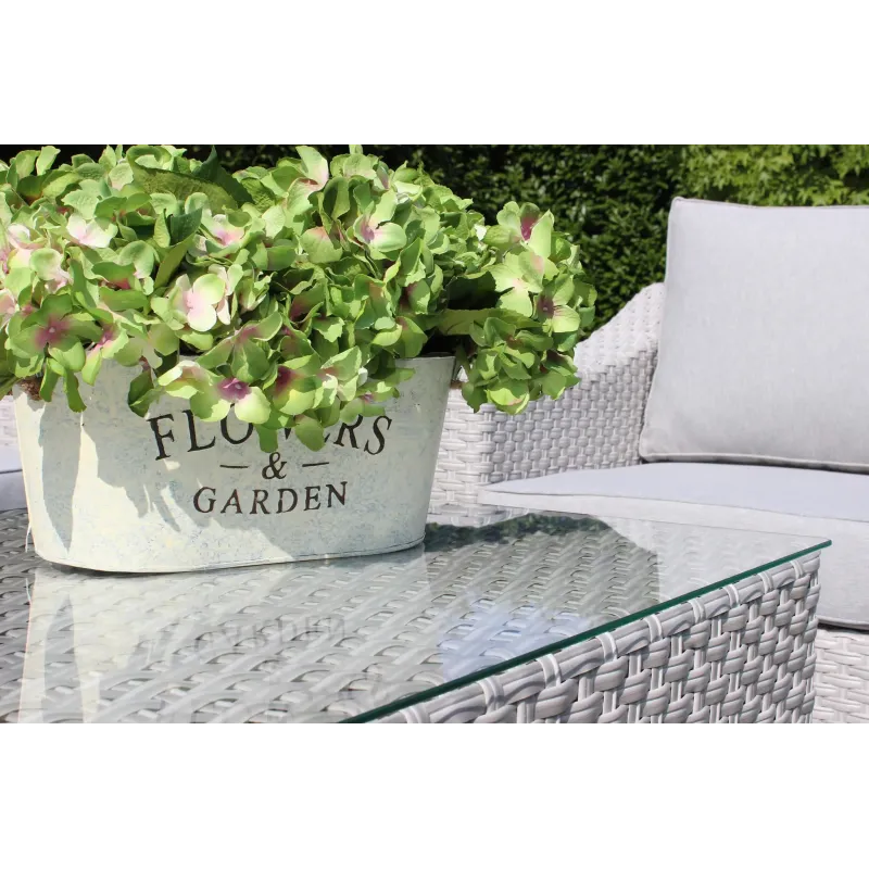 Set Salotto da Giardino in Polyrattan Bianco e Grigio con Divano 3 posti, 2 Poltrone, Tavolino